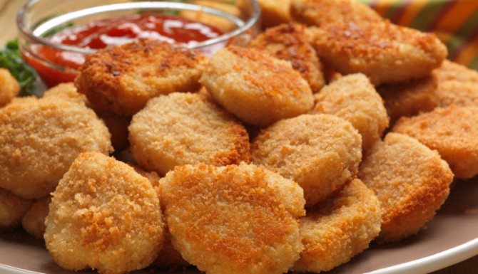 Orden de 10 nuggets de pollo. – Fajitas La Catrina